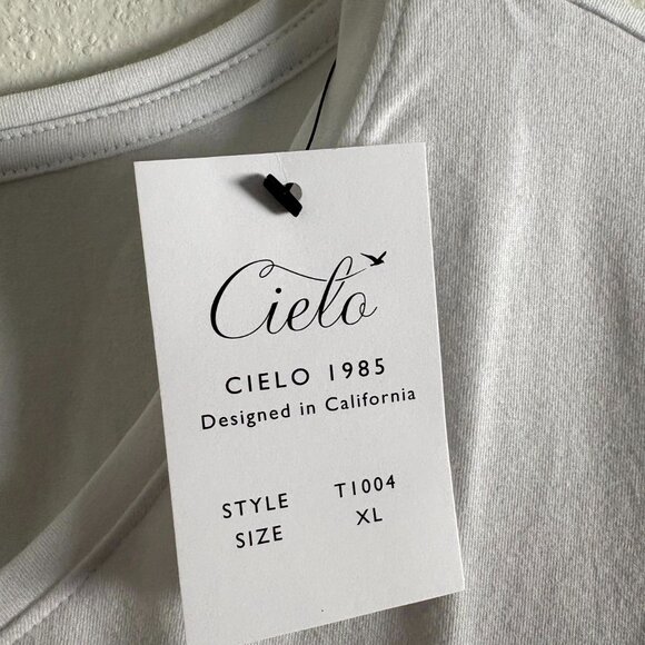 2-Pack Bundle Cielo V-Neck T-Shirts Set Black & White Basic Tee Top XL - Picture 7 of 8